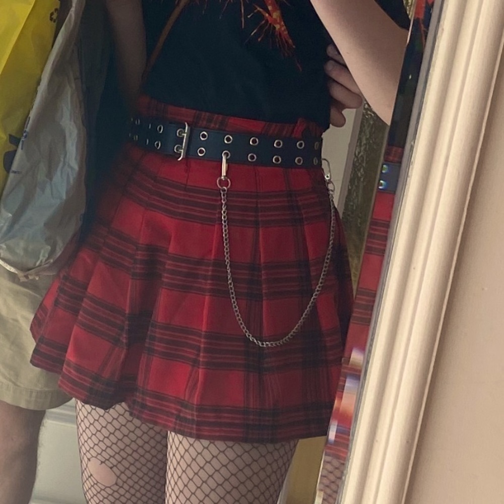 Scarlett Pleated Mini-Skirt in Plaid